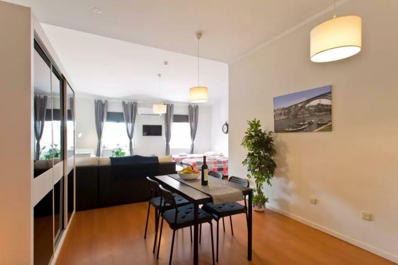 Cozy Sunny Flats By Hostwise Apartment Porto Exterior photo
